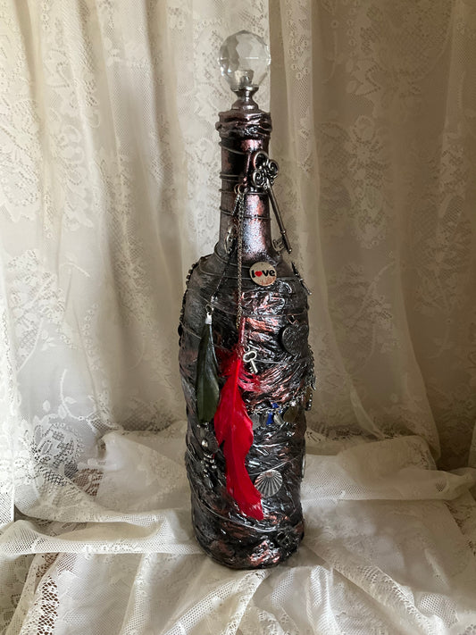 Cardinal Charm